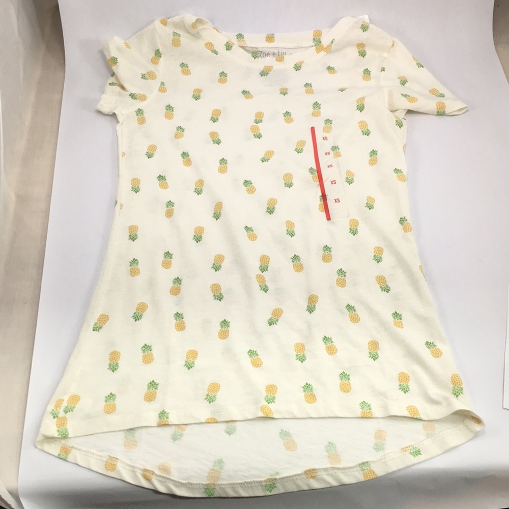 NWT Pineapple Tropical T-Shirt - XS Zoe + Liv